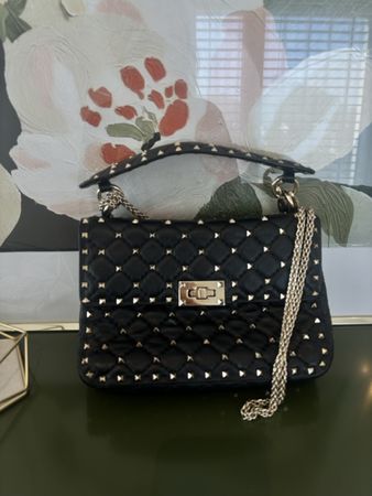 Elegante Valentino Garavani Rockstud Tasche - Neuwertig!