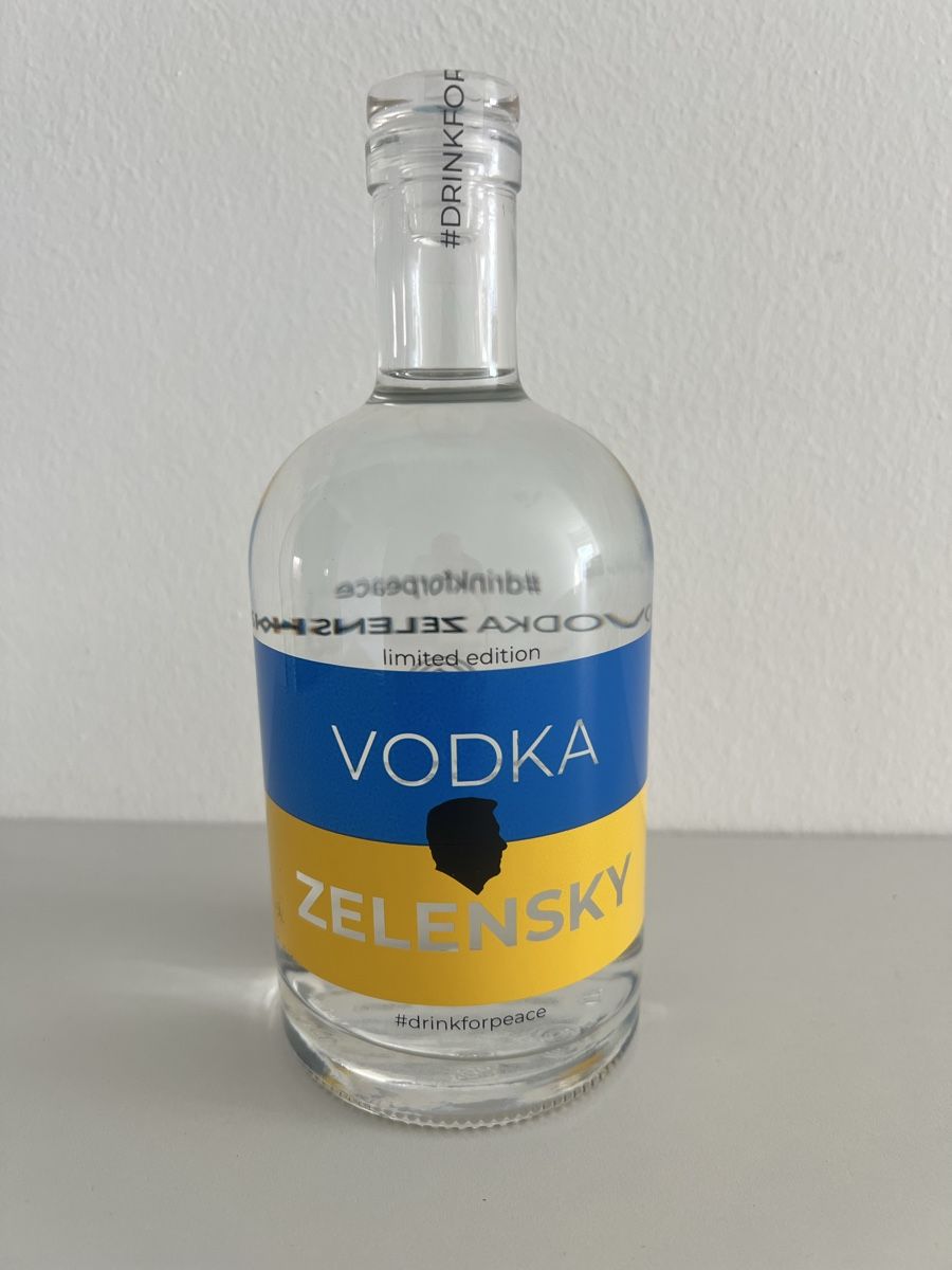 Spirituosen: Vodka Zelenski 50 cl – Neu und originalverpackt aus Zürich von 12Scheidi12