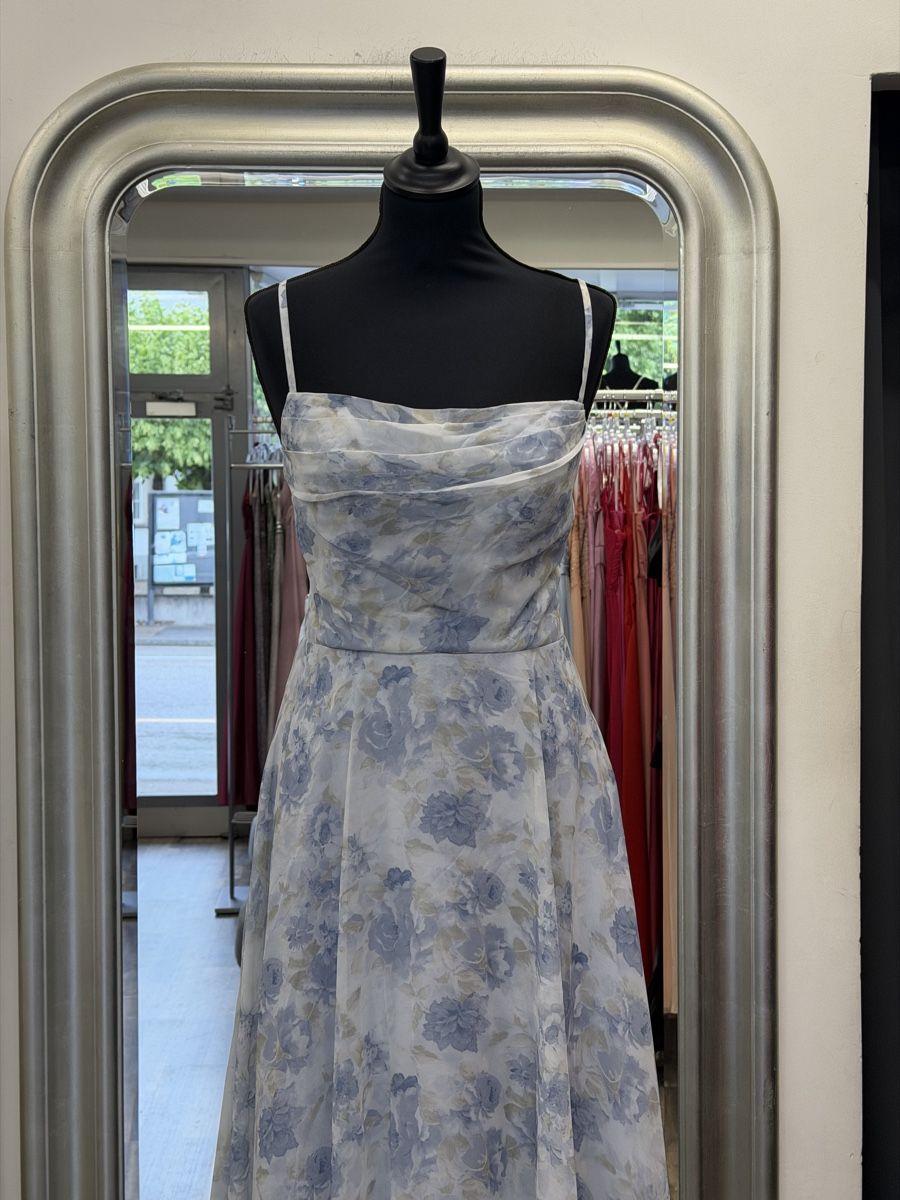 Vestiti: Light Blue Floral Maxi Dress - Size 38 – Nuovo e nell'imballaggio originale da Schlatt ZH venduto da xhesiesi 1