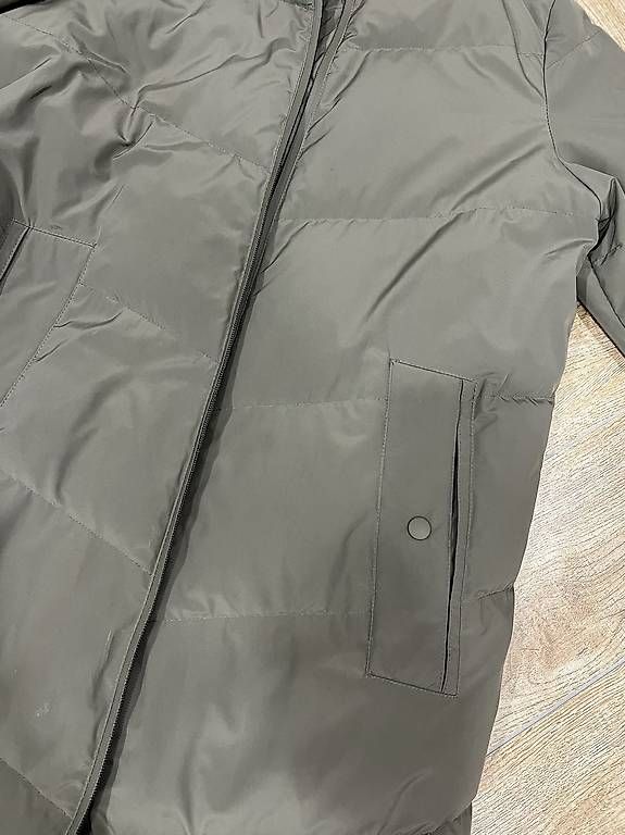 Vestes: Zara Lange Daunenjacke Damen – D'occasion à St. Gallen par kka_l9wg 1