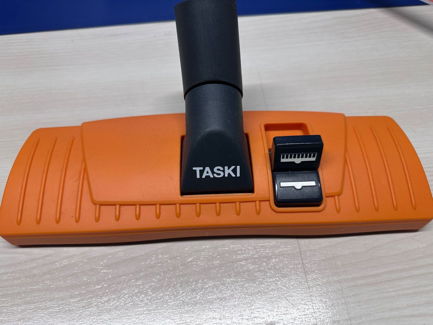 Aspirapolveri & Accessori: Taski Kombidüse 30 cm Breite – Nuovo e nell'imballaggio originale da Urdorf venduto da lmlm. 1
