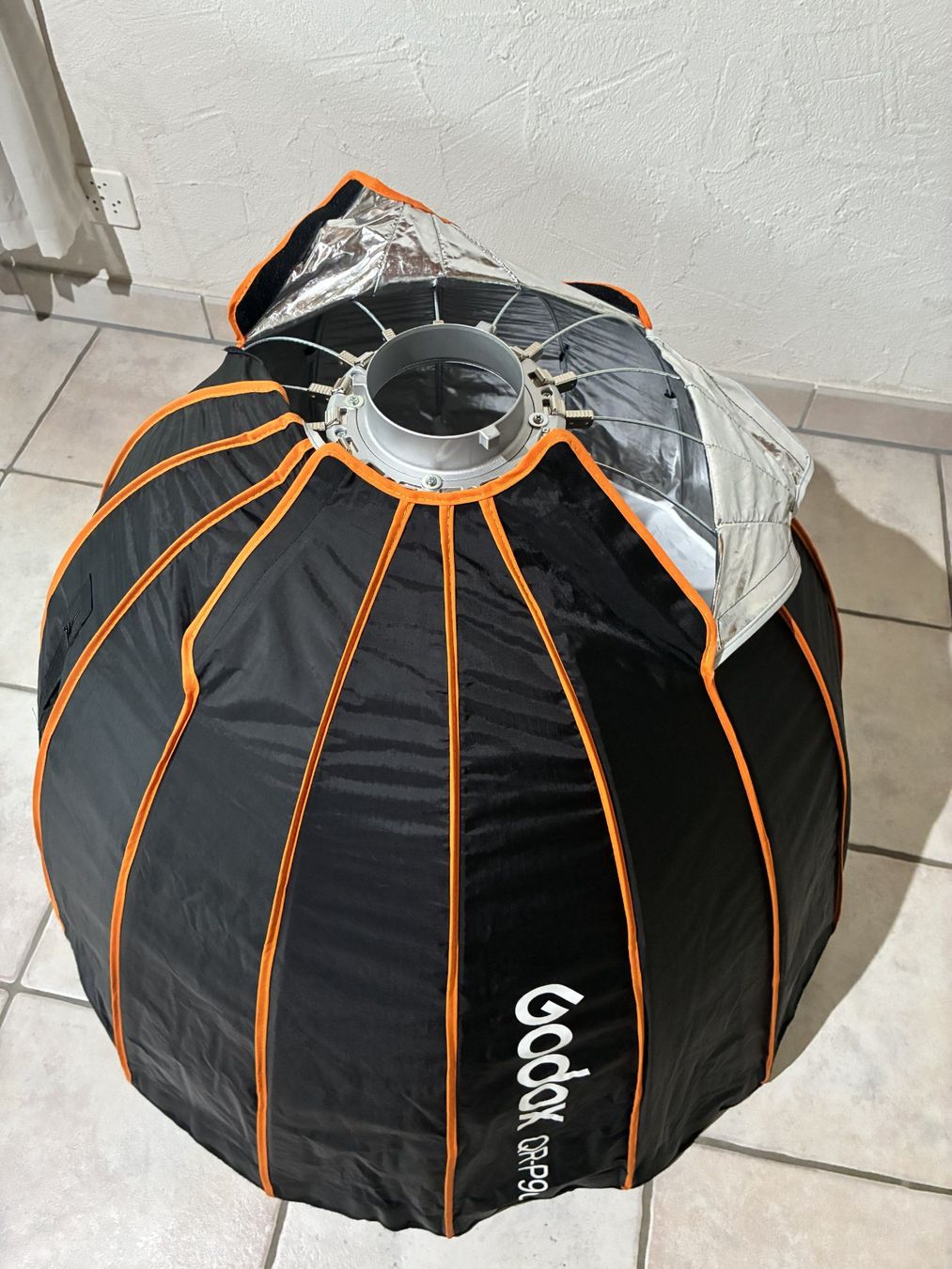 Aputure Lampade: Aputure Light Storm 300X inkl. Stativ & Godox 90 cm Softbox – Usato da Wetzikon ZH venduto da jea_q5cg 5