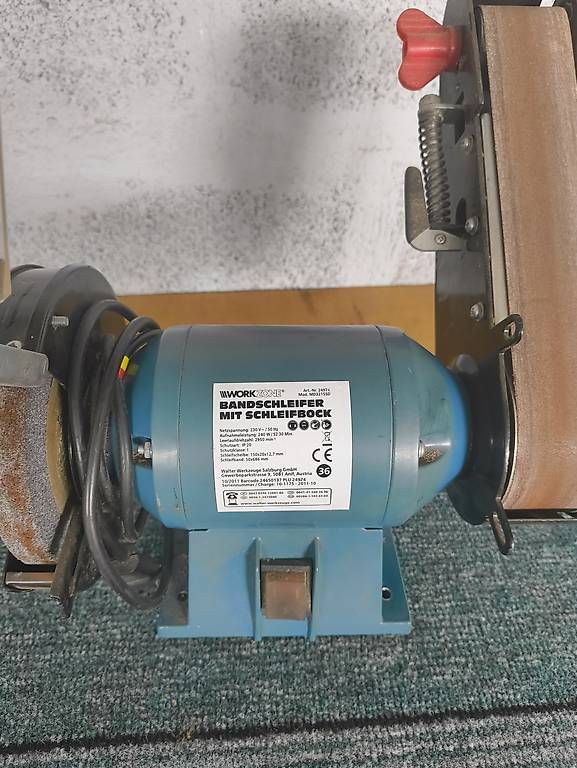 Schleifen & Polieren: Bandschleifmaschine – Gebraucht aus Wolfhalden von Snaegi