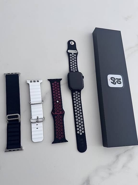 Smartwatch: Apple Watch Nike  – Usato da Fribourg venduto da D_17
