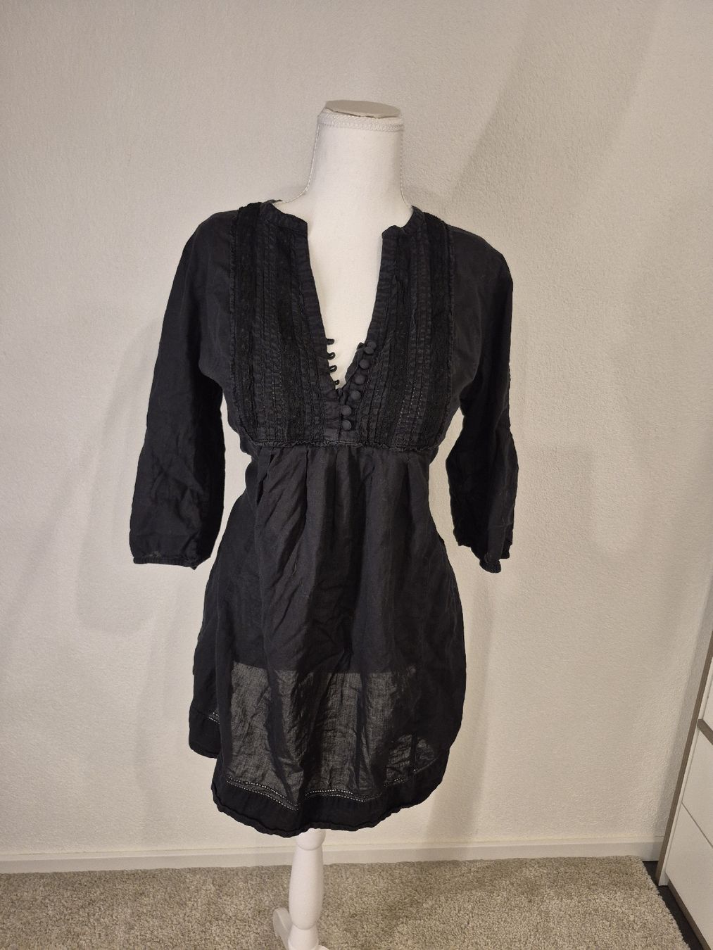 H&M Tuniche: Schwarze Tunika, H&M, Grösse M – Usato da La Neuveville venduto da Vestiaire_2011