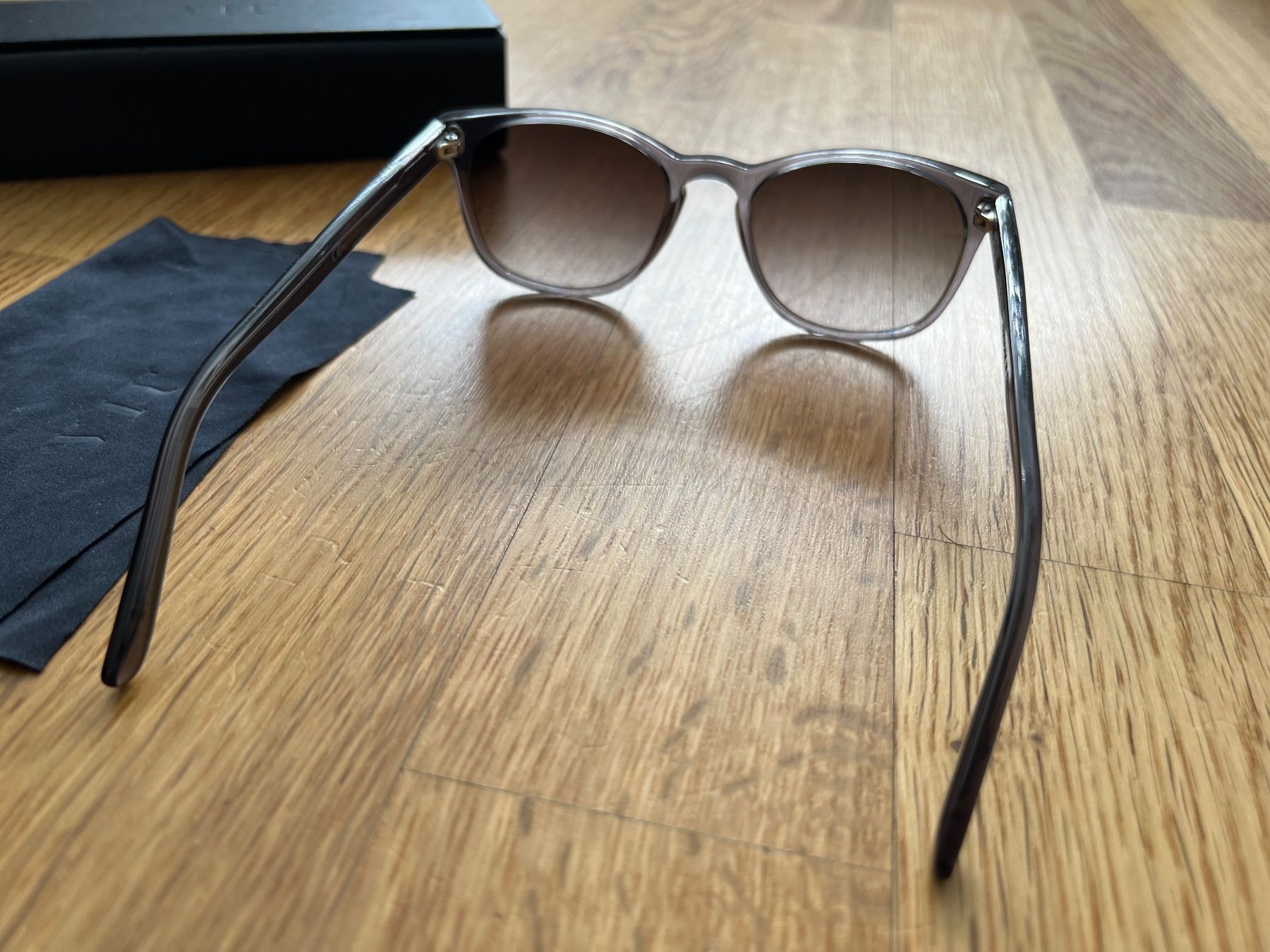 Viu Occhiali & Lenti: Viu Sonnenbrille mit Etui/Brillentuch – Usato da Glattpark(Opfikon) venduto da ste_n99y 4