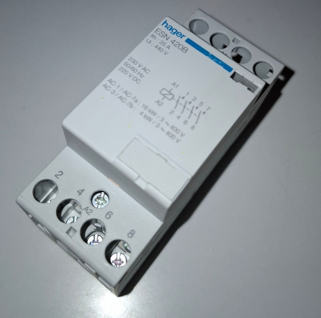 Hager Elektronikbauteile: Installationsschütz Hager ESN 420B 4S – Gebraucht aus St. Gallen von WWL 4