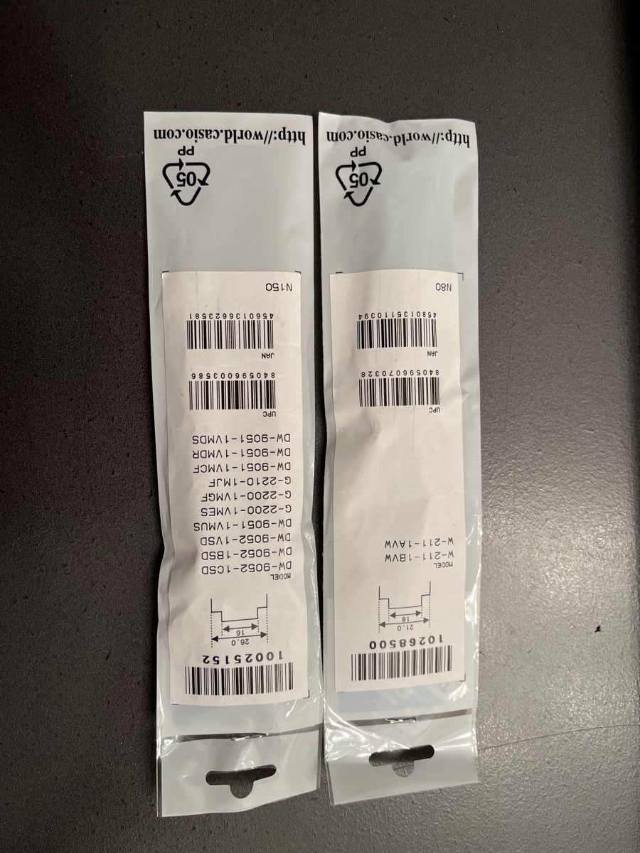 Bracciali & Braccialetti: Casio Ersatzarmbänder neu 2 Stk. – Nuovo e nell'imballaggio originale da Beckenried venduto da Beggo51 1