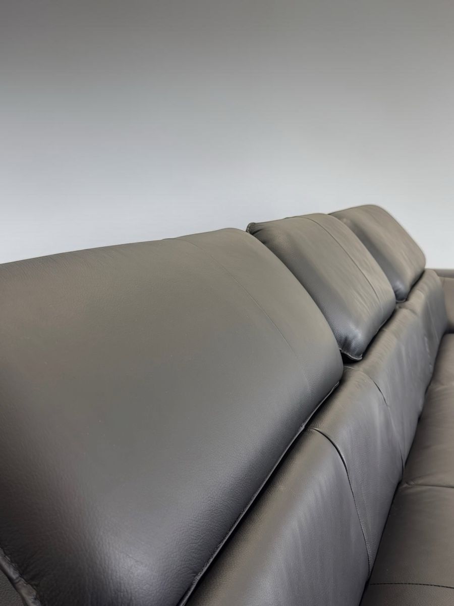 Sofas: Ecksofa aus schwarzem Echtleder mit Bettfunktion – D'occasion à Fehraltorf par Sofalab.swiss 7