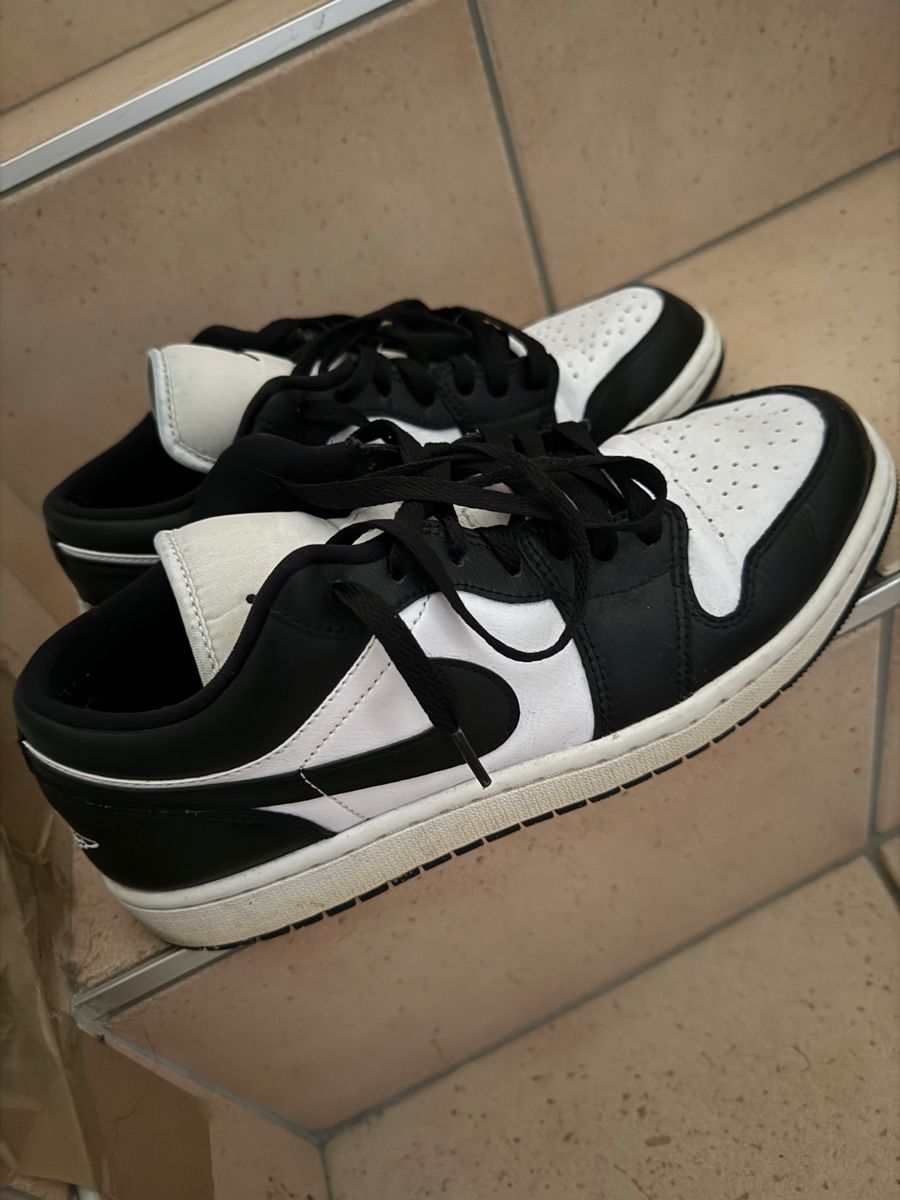 Jordan Herrenschuhe: Jordan 1 Low panda – Gebraucht aus Crissier von Body-Jonat
