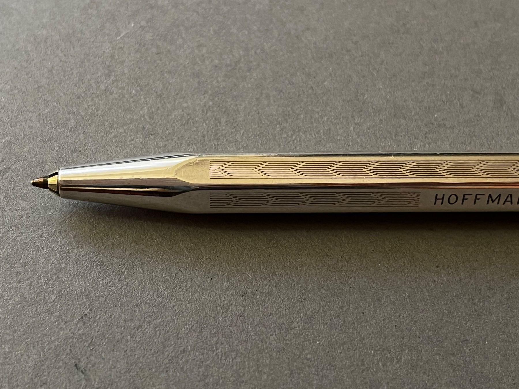 Caran D'Ache Stifte & Marker: Caran d’Ache Ecridor Schreiber Chevron versilbert ca – Gebraucht aus Zürich von FV.vintage 5