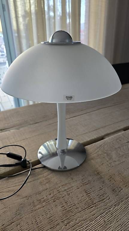 Lampade: Artemide Designer-Tischleuchte – Usato da Rüti ZH venduto da Bonsai1990