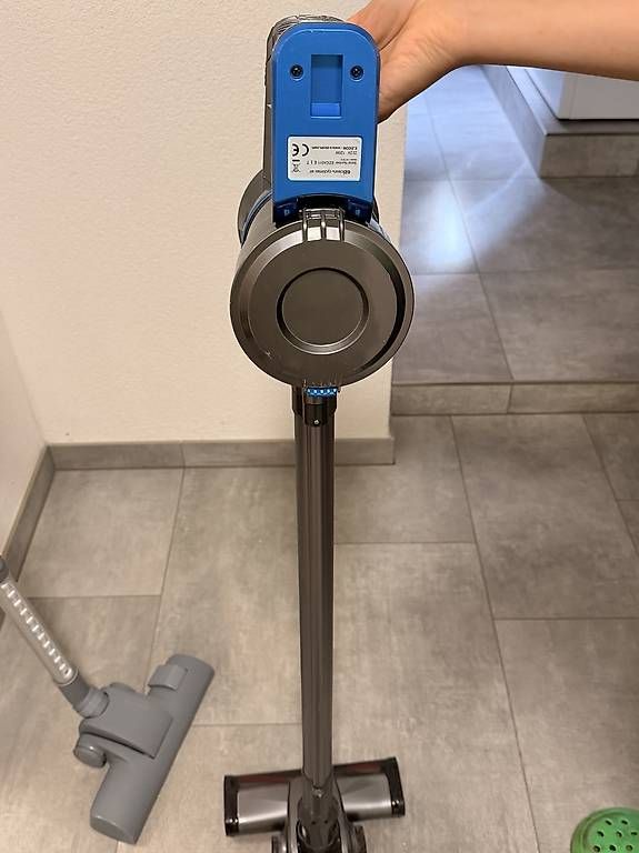 Aspirapolveri & Accessori: Aspirapolvere senza filo – Usato da Bellinzona venduto da dap_9pkp 1