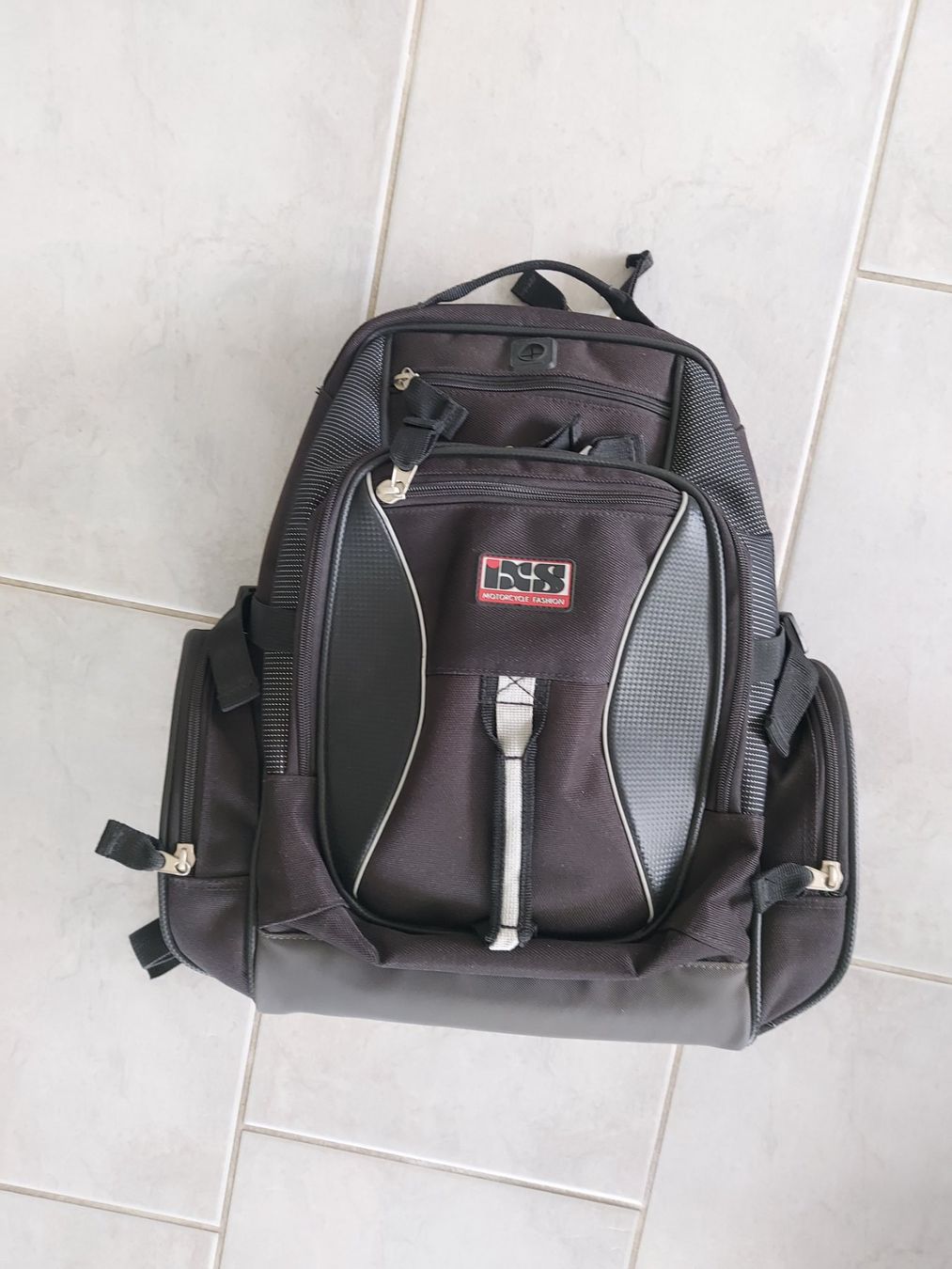 IXS Sacs à dos: Motorrad-Rucksack ixs – D'occasion à Bremgarten AG par Kerikeri1