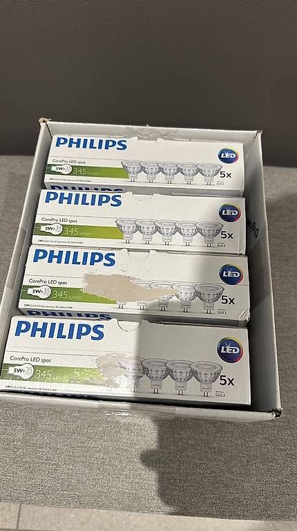 Philips Lampade: Philips CorePro LED spot GU5.3 – Usato da Pfäffikon ZH venduto da narteq