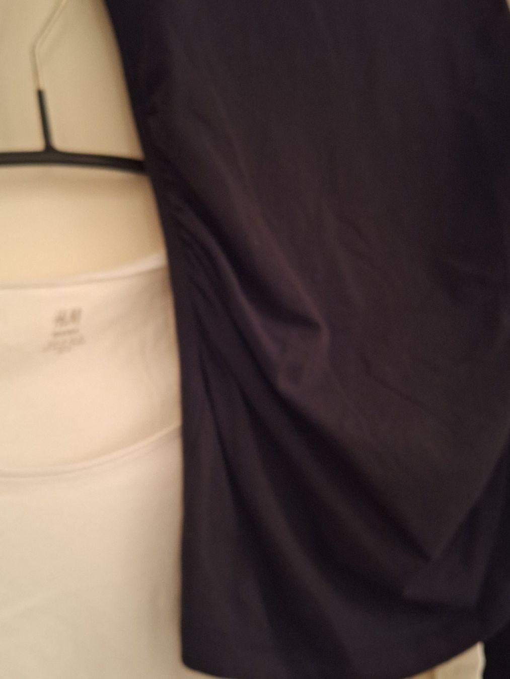 Lotti di vestiti: Lot 3 Umstandsshirts Gr. M – Usato da Sissach venduto da luvama 1