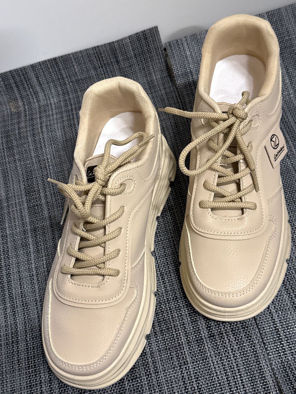 Scarpe da donna: Damen Schuhe knappes 39- NEU – Nuovo (secondo la descrizione) da Amriswil venduto da used2use 1