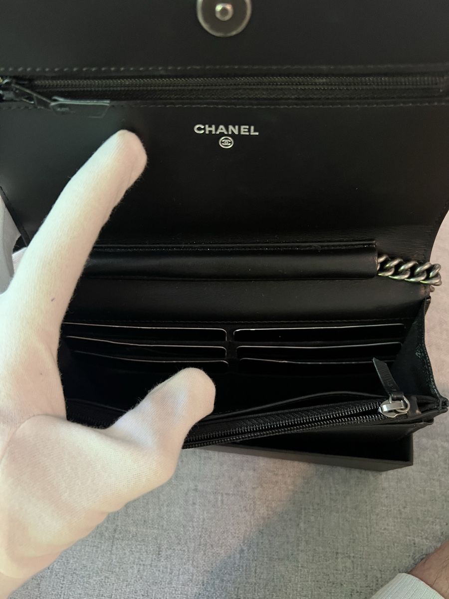 Chanel Portafogli: BOY CHANEL Wallet On Chain – Nuovo (secondo la descrizione) da Zürich venduto da mfc_d6rv 2