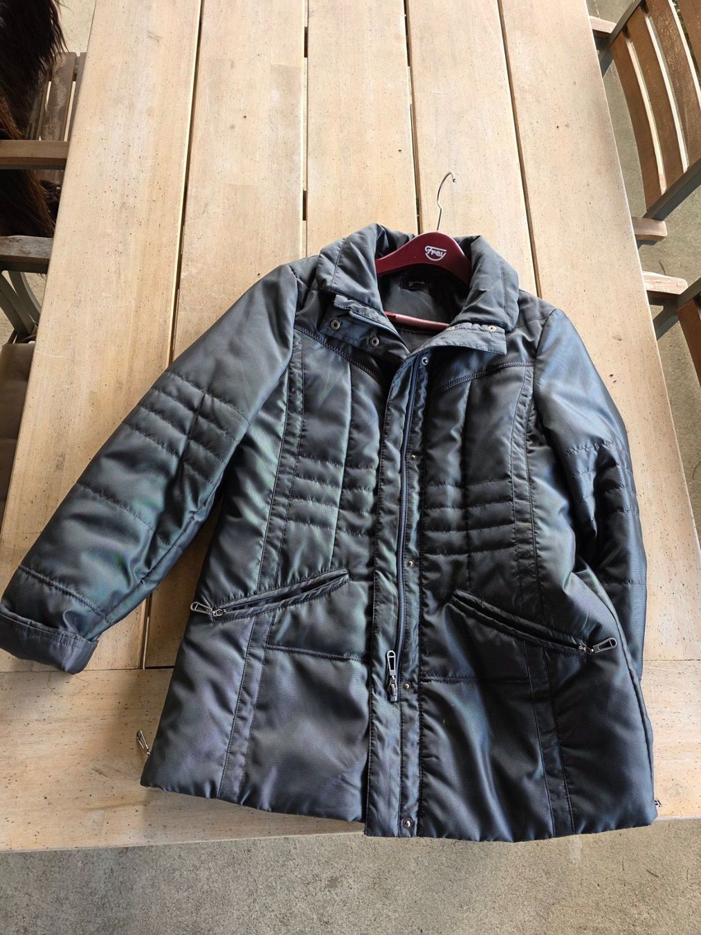 Giacche: Damen Polyester warme Jacke grau Grösse 36 - Gina S. – Usato da Walterswil BE venduto da Lonitti 3