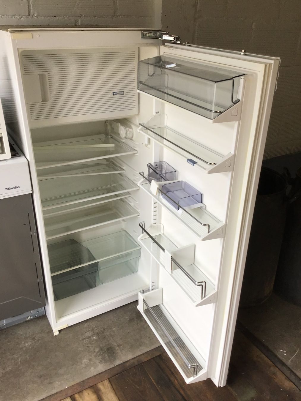 Frigoriferi: Miele Einbau-Kühlschrank – Usato da Grenchen venduto da sayonara_1001