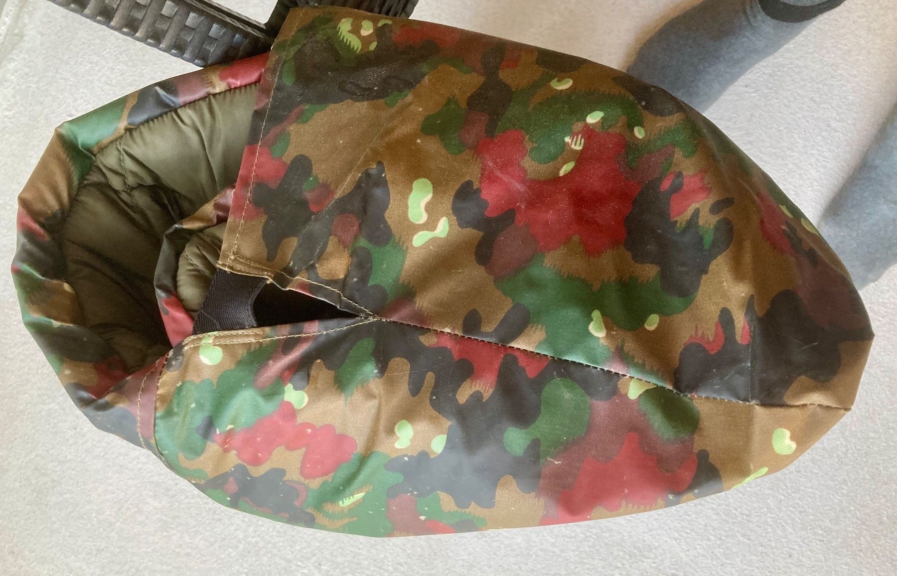Armée suisse Sacs de couchage: Armee-Schlafsack in Tarnfarbe occ. – D'occasion à Rüegsauschachen par Andyalfredo 1