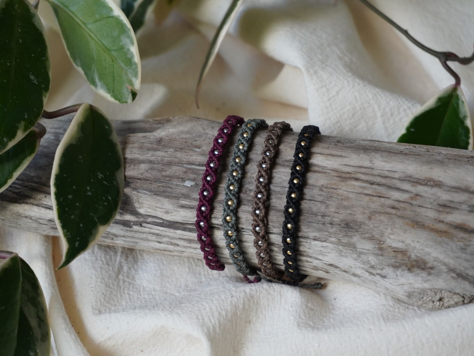 Bracciali & Braccialetti: cohortis - Makramee Armband - Personalisierbar – Nuovo (secondo la descrizione) da Heerbrugg venduto da R.St27 1