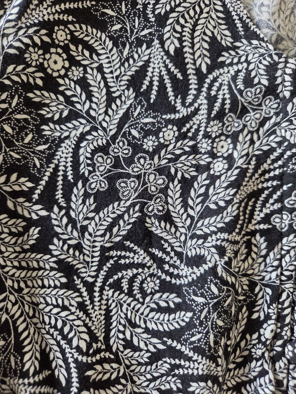 H&M Kleider: Kleid Gr. 36 mit Blumenmuster, Viskose – Neu (gemäss Beschreibung) aus Villars-sur-Glâne von richardette 2