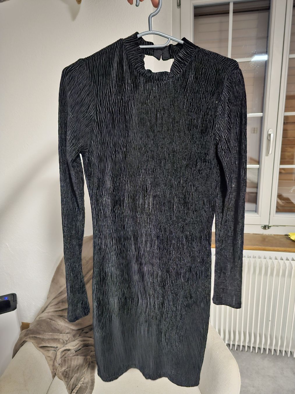 H&M Robes: Robe dos nu taille M – Neuf (Voir description) à Sornetan par T.a333 2