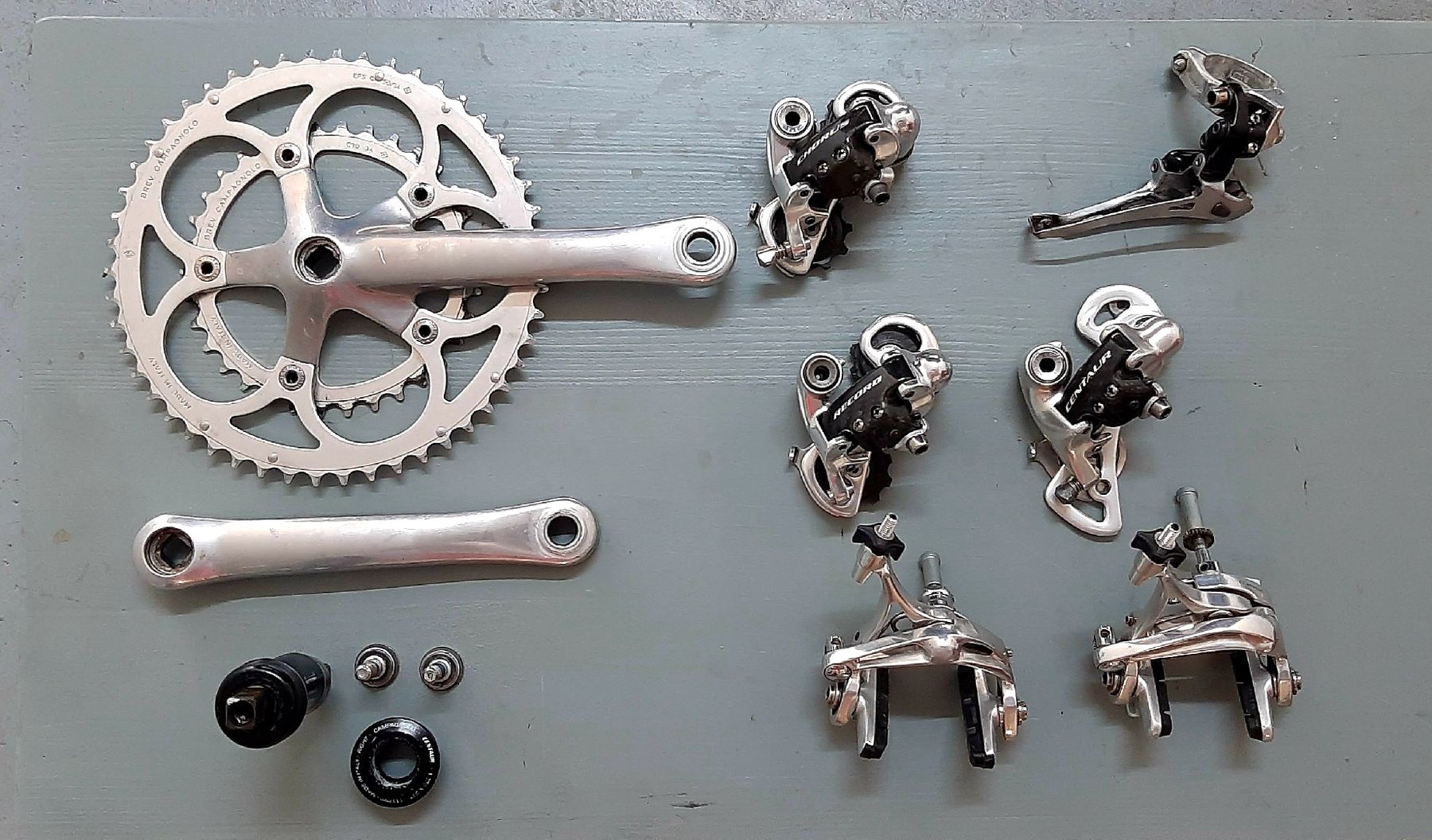 Campagnolo Ersatzteile: pièces Campagnolo 10v – Gebraucht aus Gampelen von Numaguy