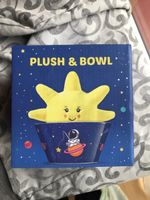 Plush and bowl Coop Stern
