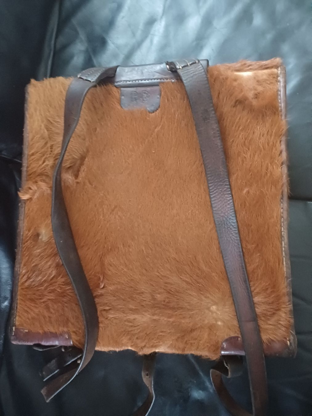 Schweizer Armee Zaini: Vintage Rucksack mit Kuhfell, Schweizer Armee – Usato da Ebersecken venduto da Napf08 1