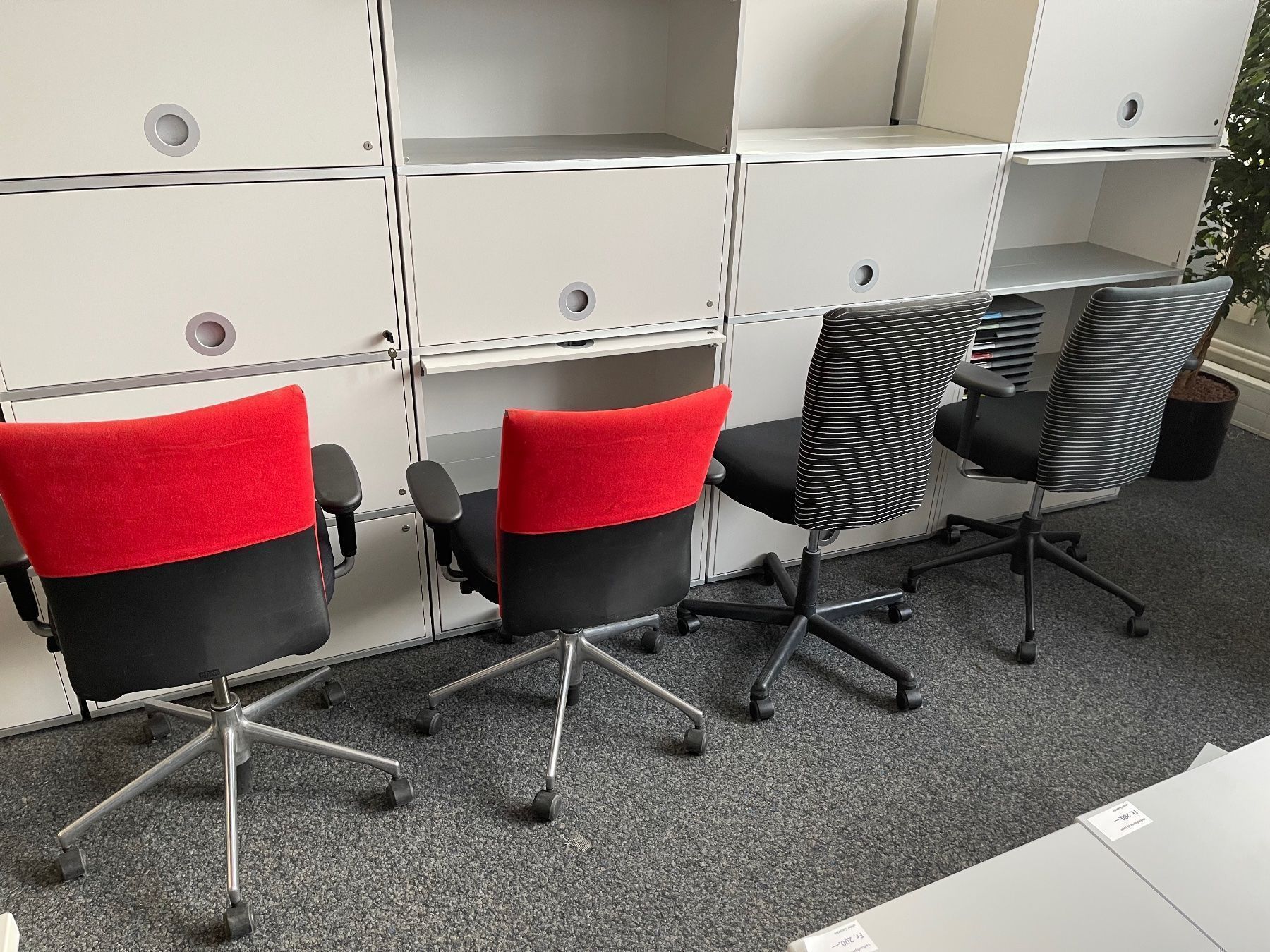 Vitra Sedie: Vitra Bürostuhl Lieferung Gratis – Usato da Thun venduto da Thuno6 6