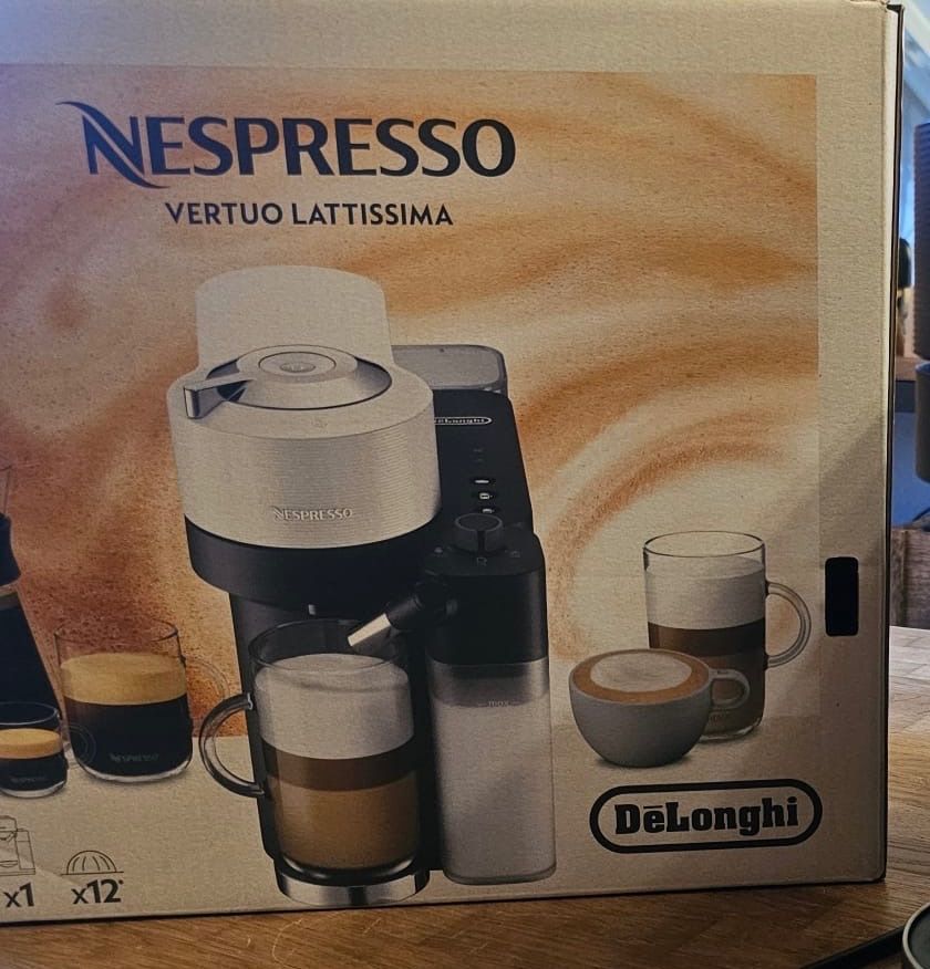 Nespresso Kaffeemaschinen & Espressomaschinen: Nespresso Delonghi Vertuo Lattissima – Gebraucht aus Tenniken von Patrick2369 3