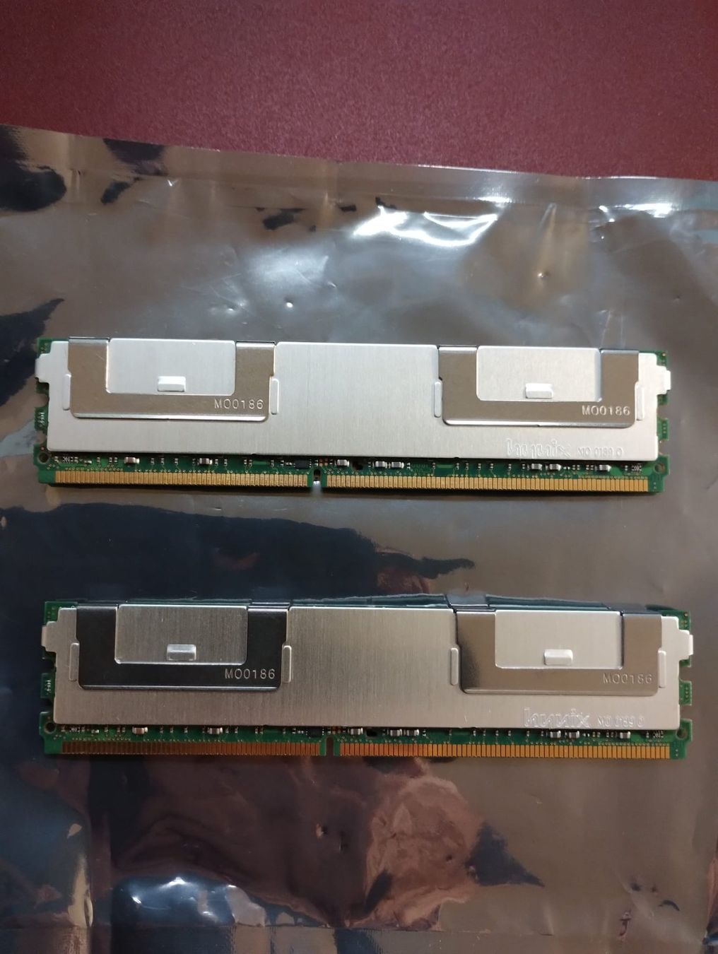 Memoria / RAM: Hynix 4GB PC2-5300F ECC RAM Arbeitsspeicher, 2 Stk – Usato da Weisslingen venduto da Dmusikus 1