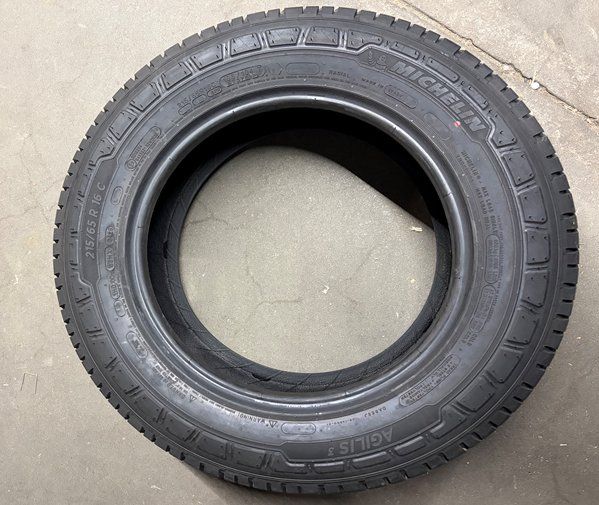 Pneumatici & Ruote complete: Michelin Winterreifen 215/65 R16 C – Nuovo (secondo la descrizione) da Biel/Bienne venduto da orpundgarage 1