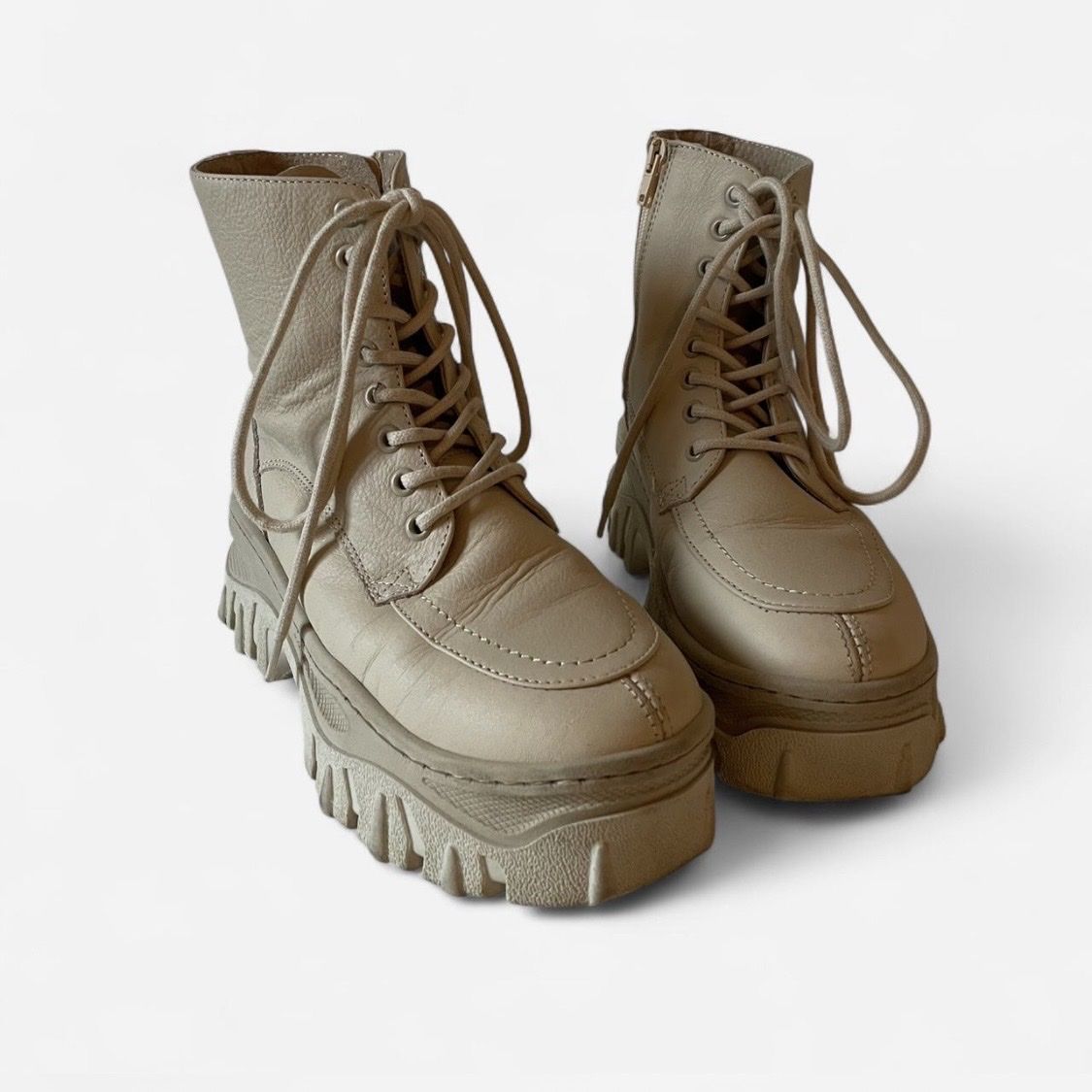 Chaussures femmes: Bronx Leder Boots Gr. 37, beige – D'occasion à Luzern par sar_yqn5