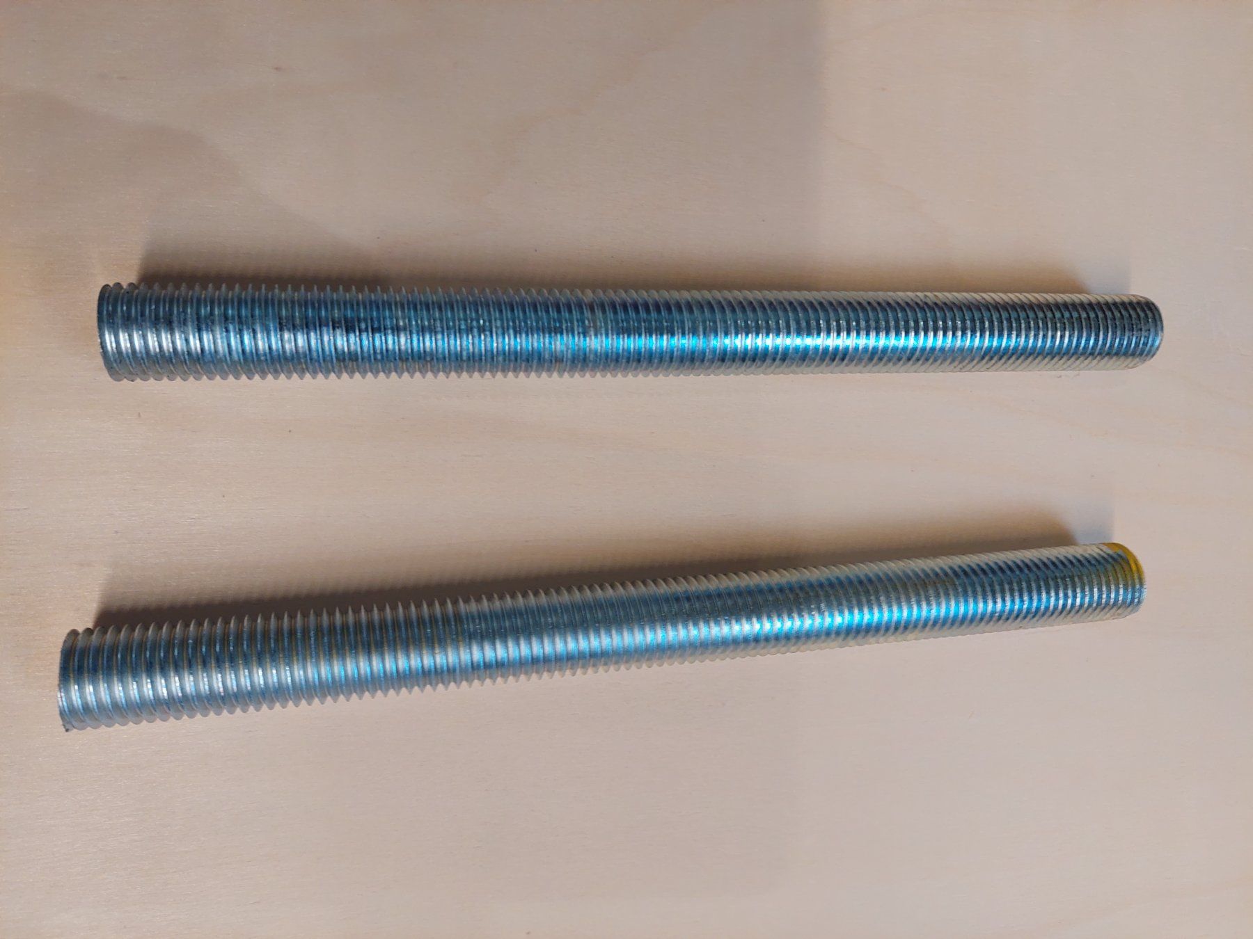 Ferramenta: Gewindebolzen Abschnitte M 20 x 240 mm – Nuovo e nell'imballaggio originale da Ebikon venduto da huwmech 1