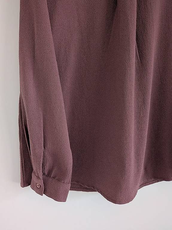 Blusen: Leichte Bluse von About You, Grösse S, Rosé – Gebraucht aus Buochs von and_25zf 4