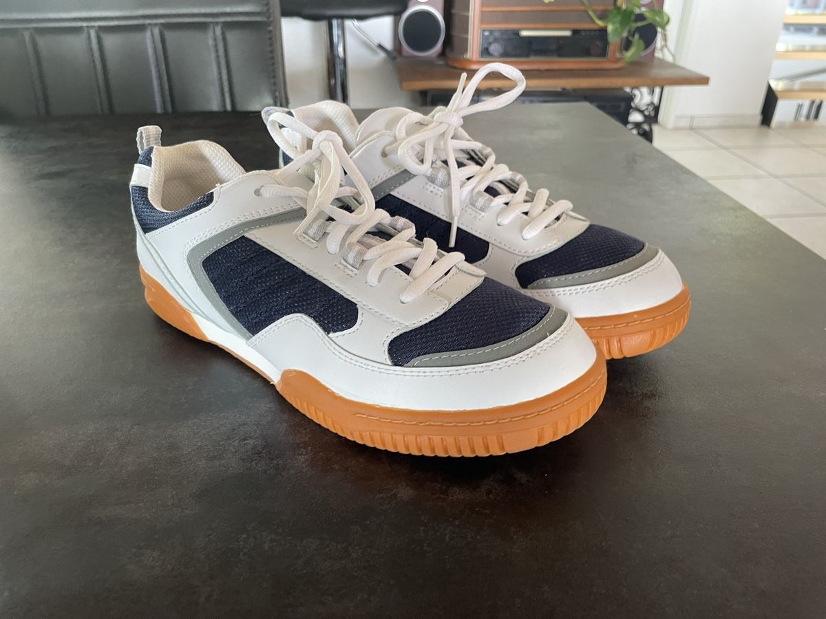 Victory Scarpe da uomo: Chaussures Sneakers Vintage Victory Taille 40 – Usato da Vallamand venduto da Bricbracbroc82 1