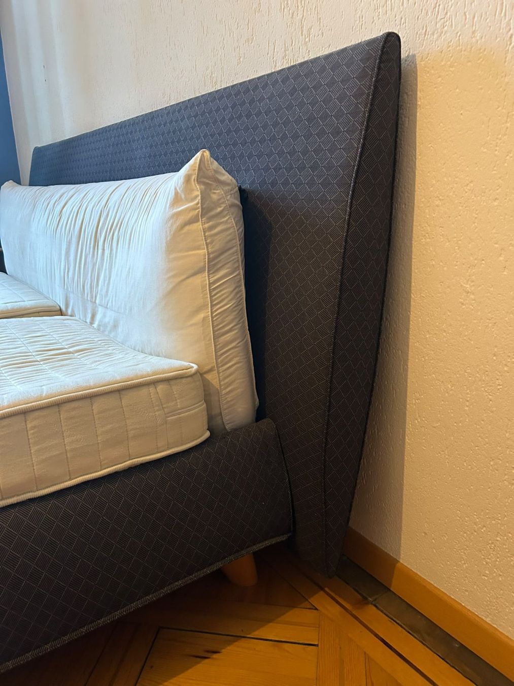 Letti: Grosses Bett mit Madratzen – Usato da Zürich venduto da Harald_ 2