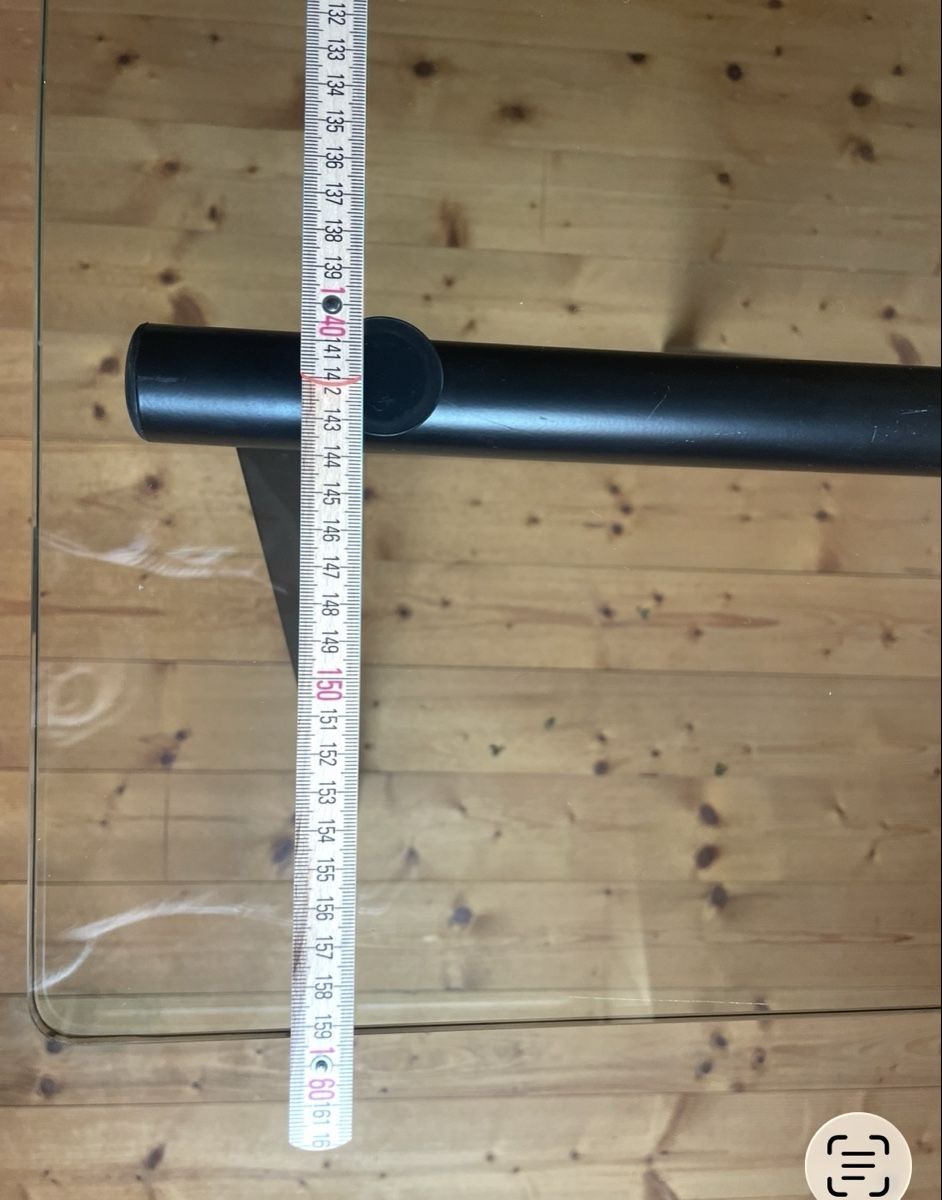 Tavoli: Glasstisch mit schwarzen Metallbeinen – Usato da Gockhausen venduto da AnneT07 4
