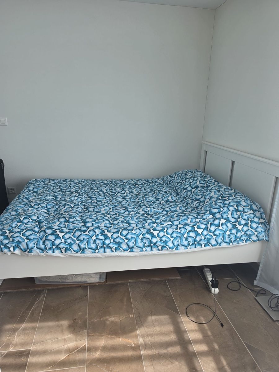 Letti: 140x200 Bed and Matress – Usato da Zürich venduto da Blacarlo 3