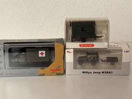 3 Armee-Fahrzeuge 1/87 Herpa Viking APC unbespielt