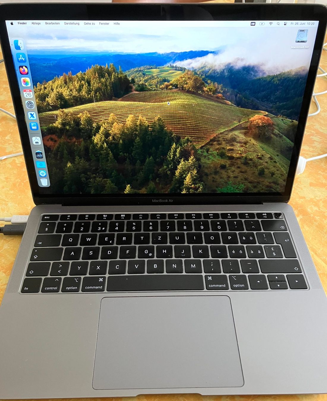 Apple Notebook: Macbook Air Retina, 2018, 13 Zoll – Difettoso da Zürich venduto da Derrick8