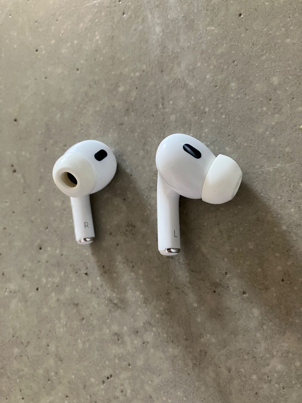 Apple Casques audio: APPLE Air Pods Pro 2 – D'occasion à Lausanne par mr.v 6
