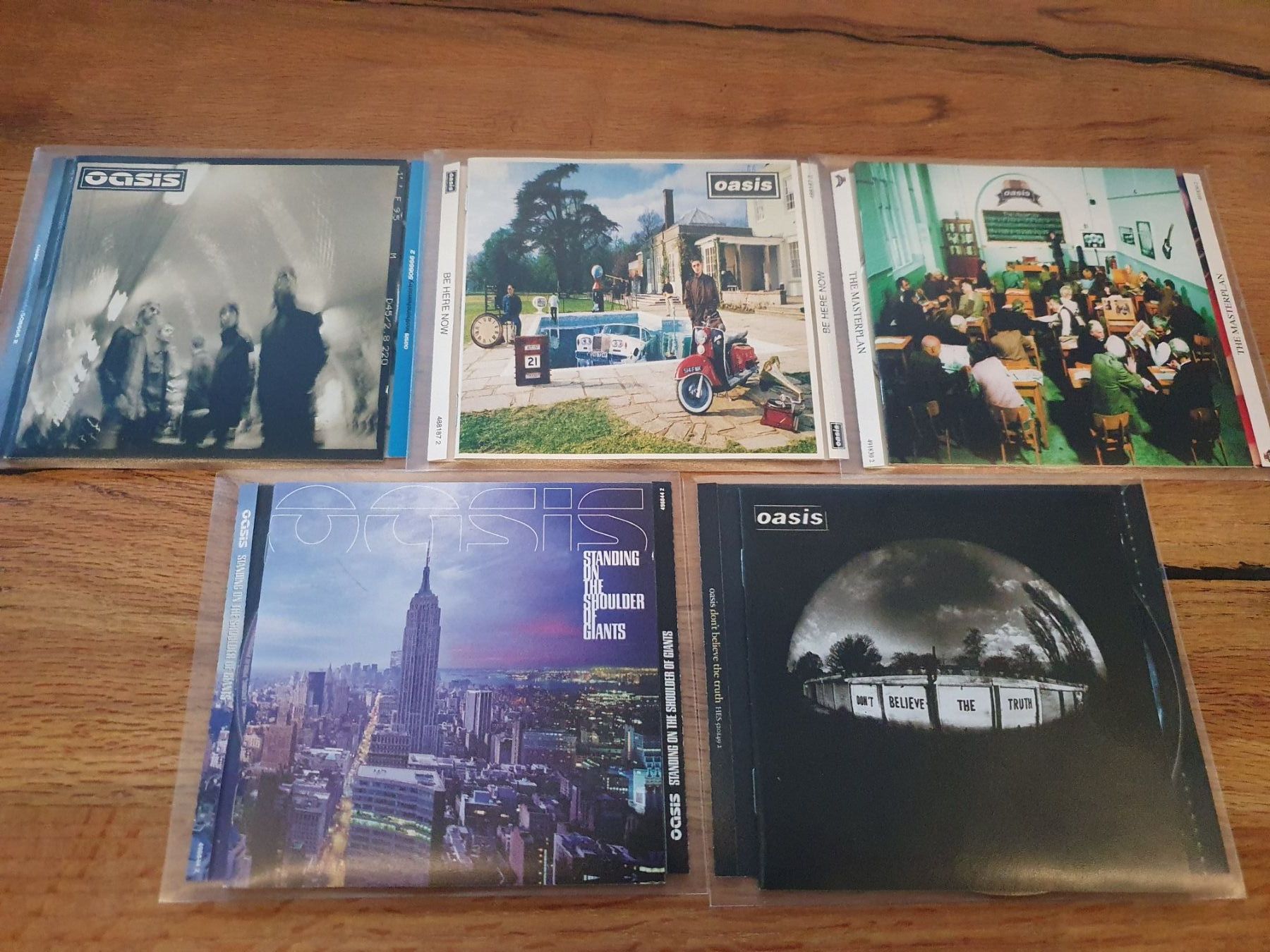 CD: oasis - 5 CDs – Usato da Auenstein venduto da Trilos