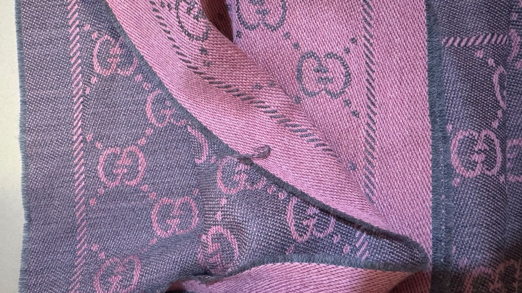 Gucci Foulards, Tücher & Schals: écharpe Gucci – Gebraucht aus Vétroz von em_vyl2 4