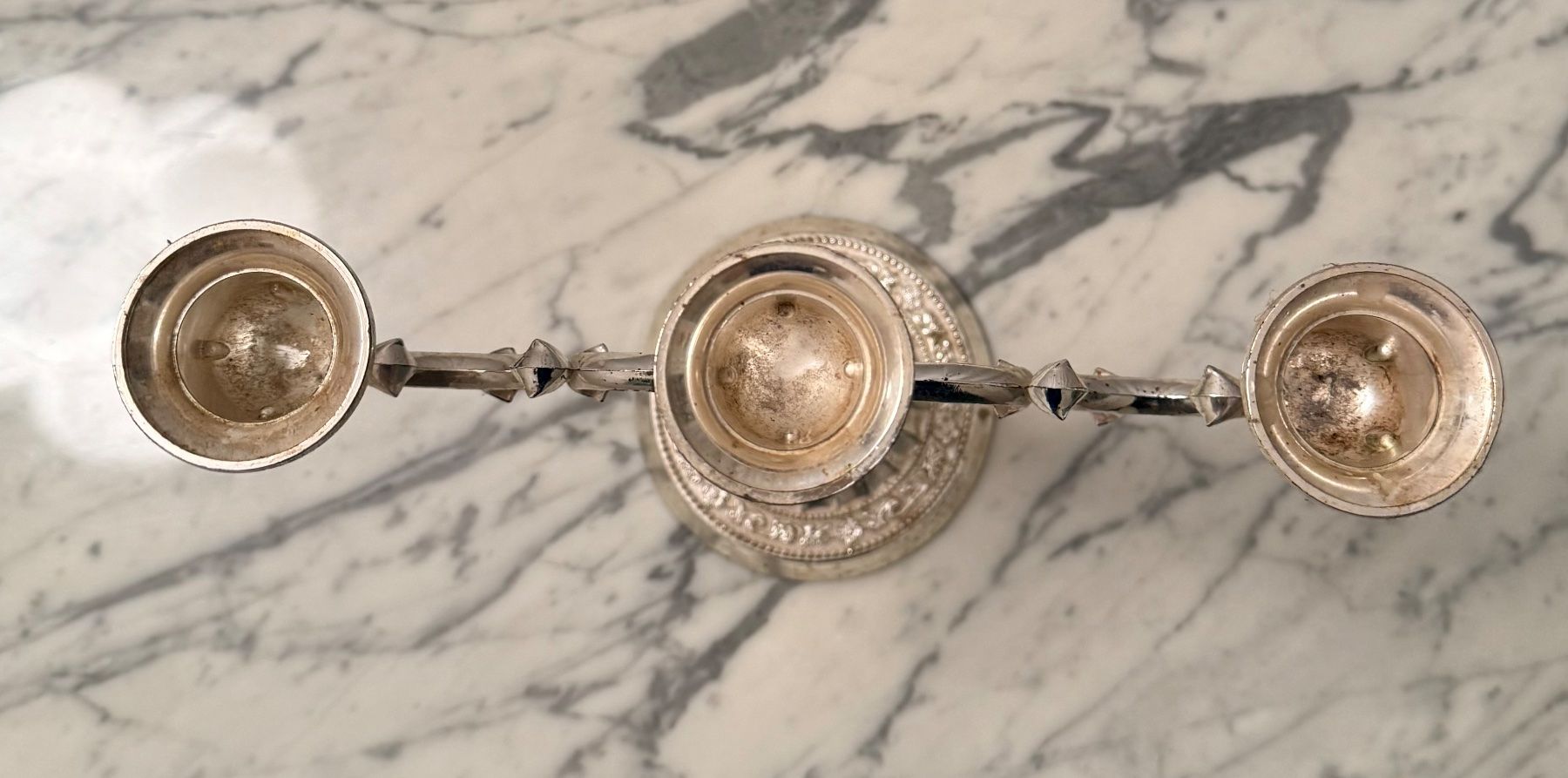 Bougeoirs: Leuchter 3-armig Silber Optik, gebraucht – D'occasion à Wohlen AG par thr_t5x8 1