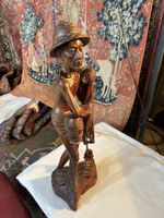 Holzfigur Fischer handgeschnitzt sehr guter Zustand