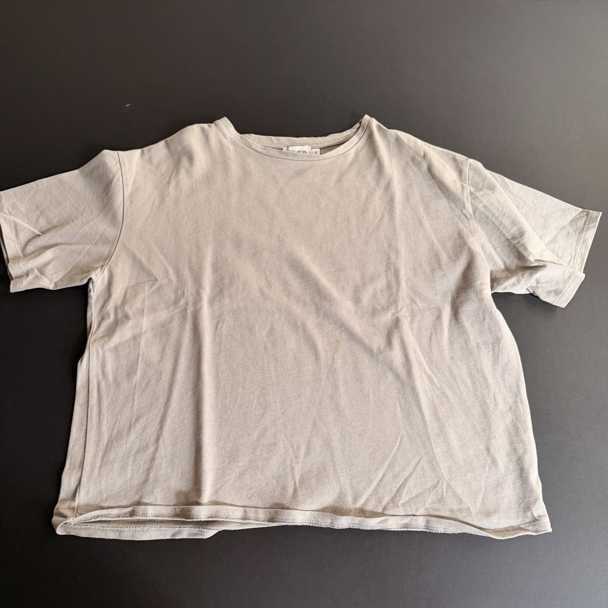 T-shirt: 2x NAKD Basic T-Shirts (beige & grey) – Usato da Schaffhausen venduto da nuhcyar 1